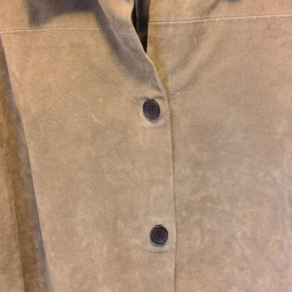The Quacker Factory Women's Size 1X 100% Leather Western Horse Themed Shirt - Picture 2 of 15